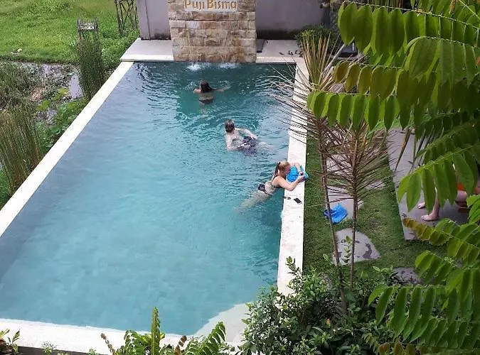 Hostel Puji *
