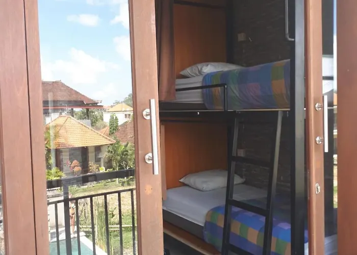 Hostel Puji *